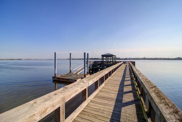 921 Hillsboro Drive, Charleston, SC 29407