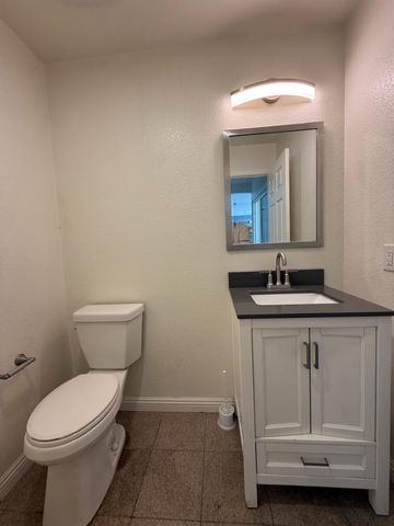 8368 Mcgray Way, Elk Grove, CA 95624