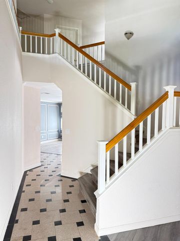 8368 Mcgray Way, Elk Grove, CA 95624
