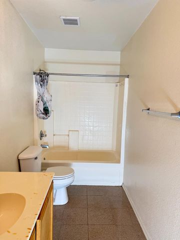 8368 Mcgray Way, Elk Grove, CA 95624