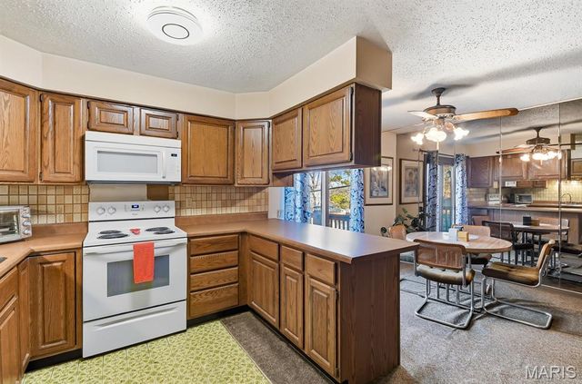 12123 Wesland Drive, Maryland Heights, MO 63043