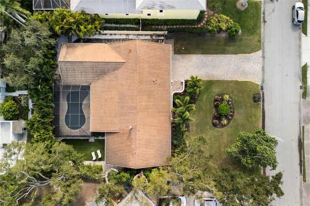 3727 TANGIER TERRACE, Sarasota, FL 34239