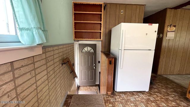 33 Bucknell Drive, Toms River, NJ 08757