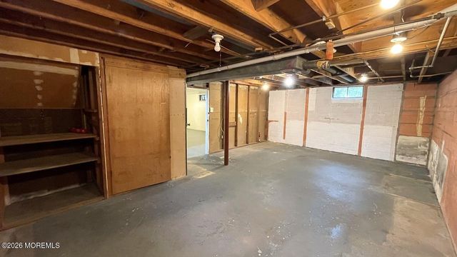 33 Bucknell Drive, Toms River, NJ 08757
