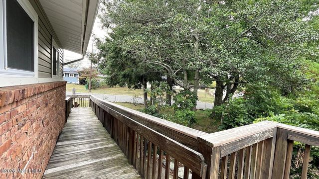 33 Bucknell Drive, Toms River, NJ 08757