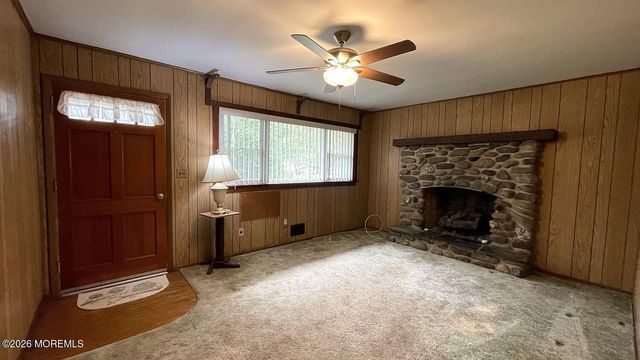 33 Bucknell Drive, Toms River, NJ 08757