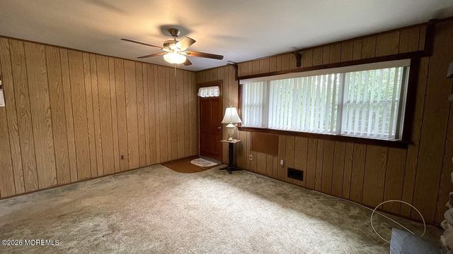 33 Bucknell Drive, Toms River, NJ 08757