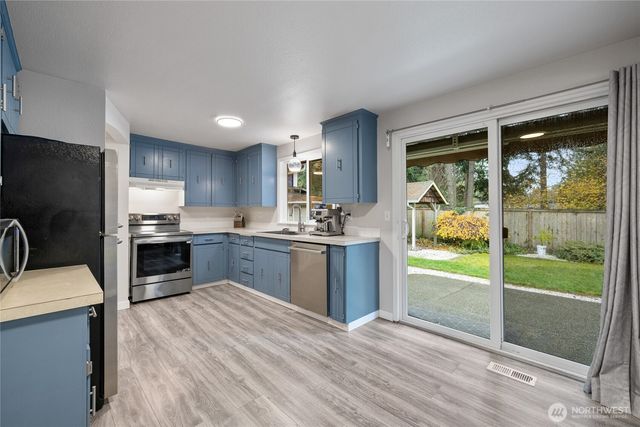 5502 82nd Street Court E, Puyallup, WA 98371