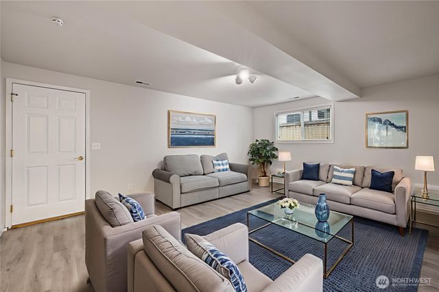 5502 82nd Street Court E, Puyallup, WA 98371