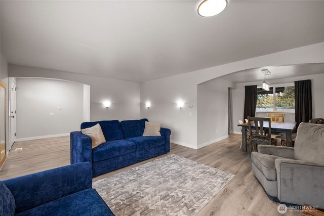 5502 82nd Street Court E, Puyallup, WA 98371