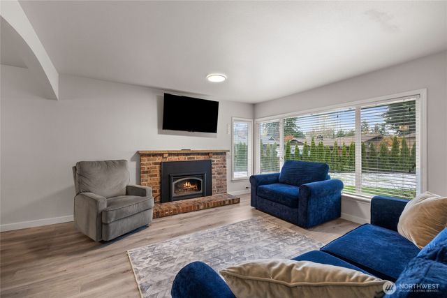 5502 82nd Street Court E, Puyallup, WA 98371