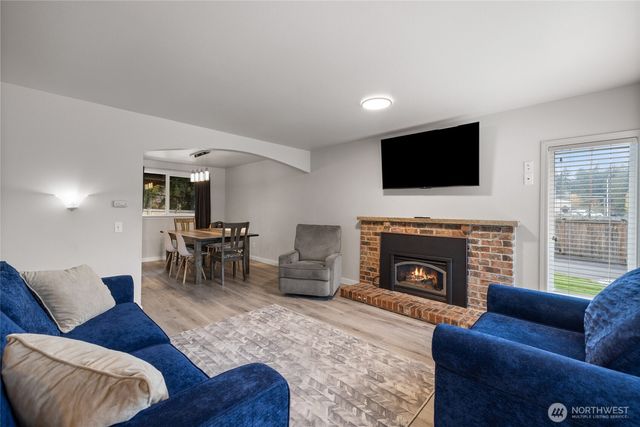 5502 82nd Street Court E, Puyallup, WA 98371