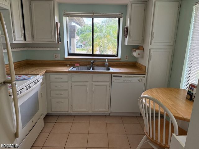 1707 Bent Tree CIR, Fort Myers, FL 33907