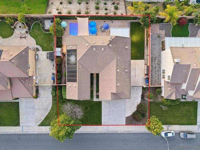 9471 Estrella Hills St, Riverside, CA 92508