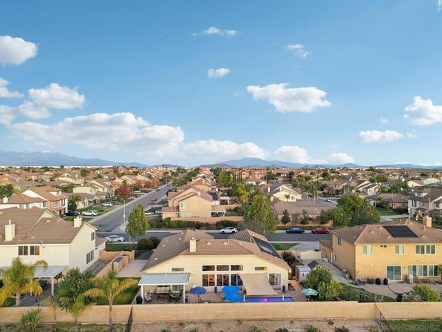 9471 Estrella Hills St, Riverside, CA 92508