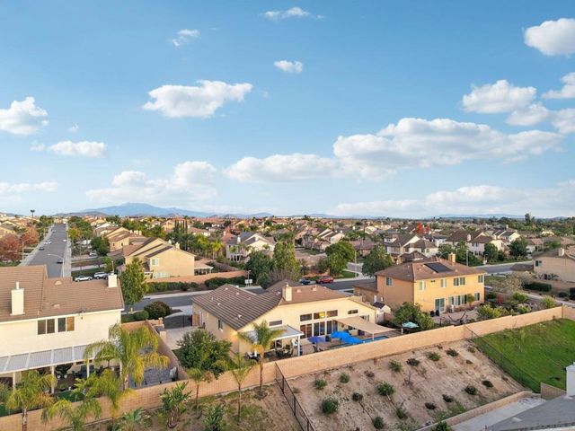 9471 Estrella Hills St, Riverside, CA 92508