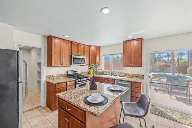 451 E 10th Avenue, Escondido, CA 92025