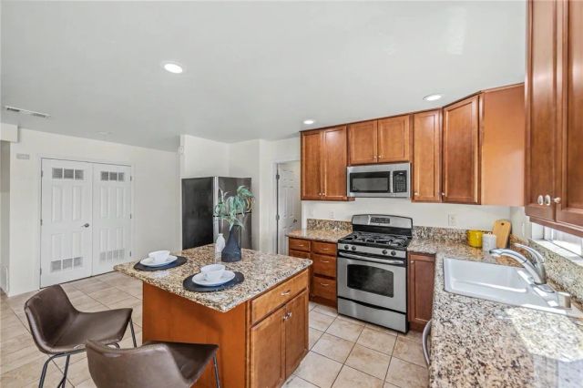 451 E 10th Avenue, Escondido, CA 92025