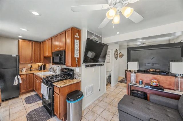 451 E 10th Avenue, Escondido, CA 92025
