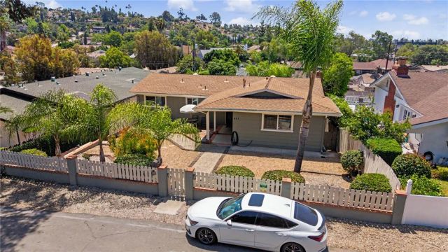 451 E 10th Avenue, Escondido, CA 92025