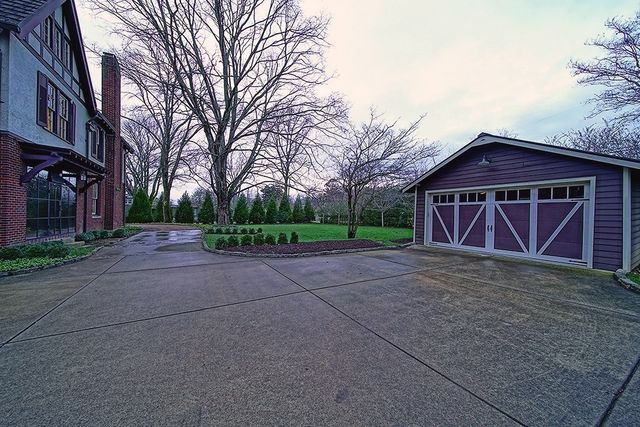3944 Woodlawn Dr, Nashville, TN 37205