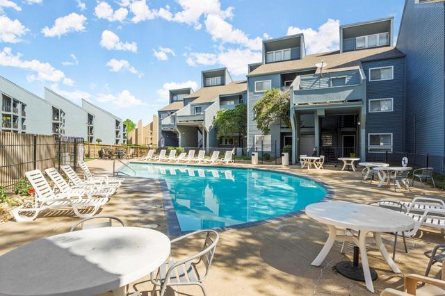 12500 Melville Drive 2, Montgomery, TX 77356