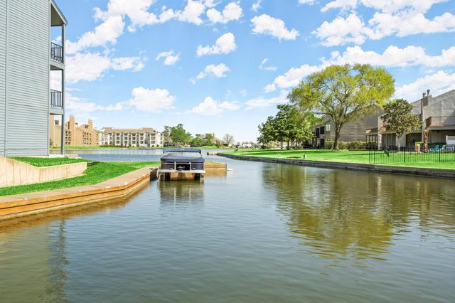 12500 Melville Drive 2, Montgomery, TX 77356