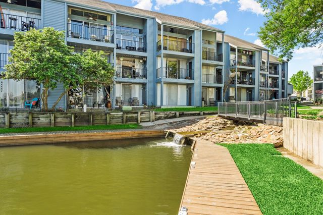 12500 Melville Drive 2, Montgomery, TX 77356