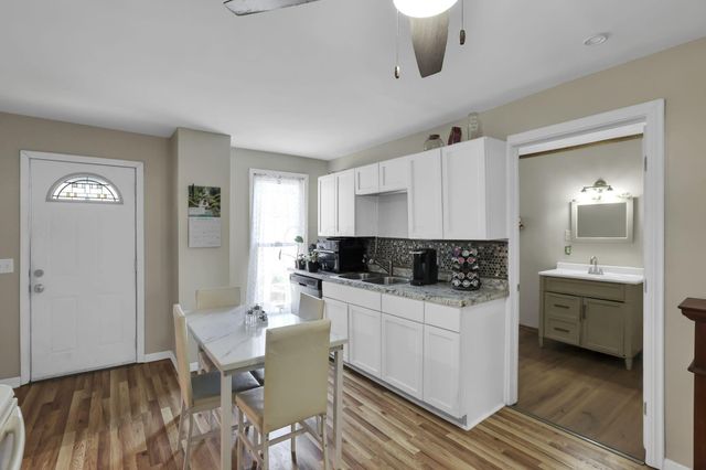 18 W Center Street, London, OH 43140