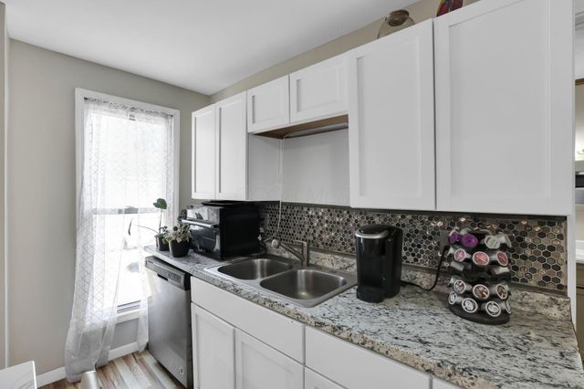 18 W Center Street, London, OH 43140