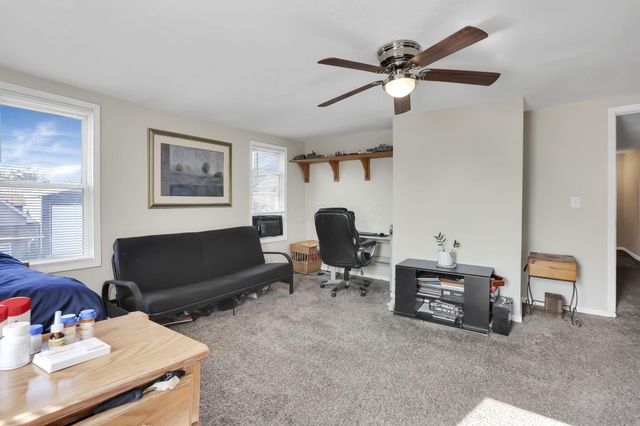 18 W Center Street, London, OH 43140