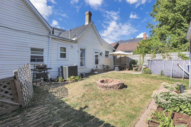 18 W Center Street, London, OH 43140