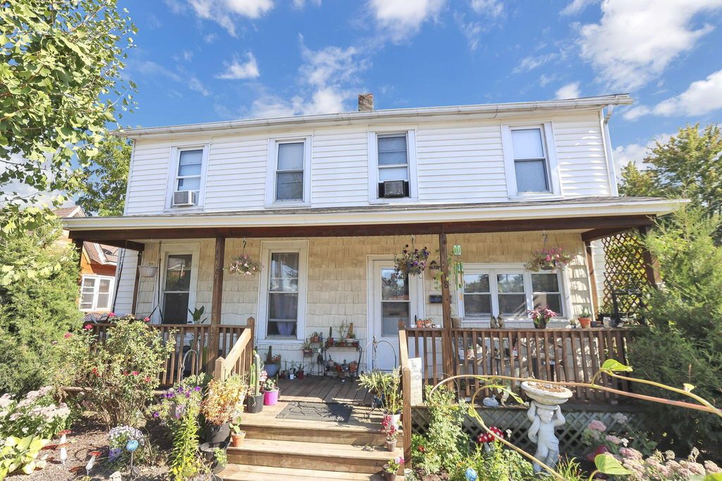 18 W Center Street, London, OH 43140