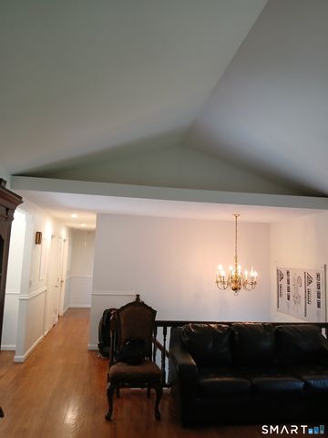 40 Huckleberry Hill Road, Brookfield, CT 06804