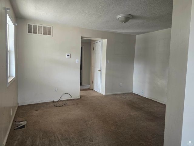 612 NW 6th Street, Abilene, KS 67410