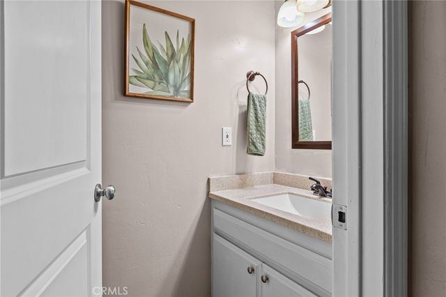 9780 Las Lomas 9, Atascadero, CA 93422