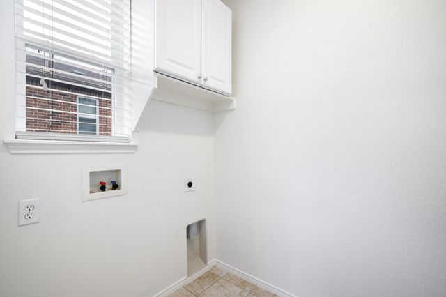 1826 Windy Hill Drive, Frisco, TX 75036