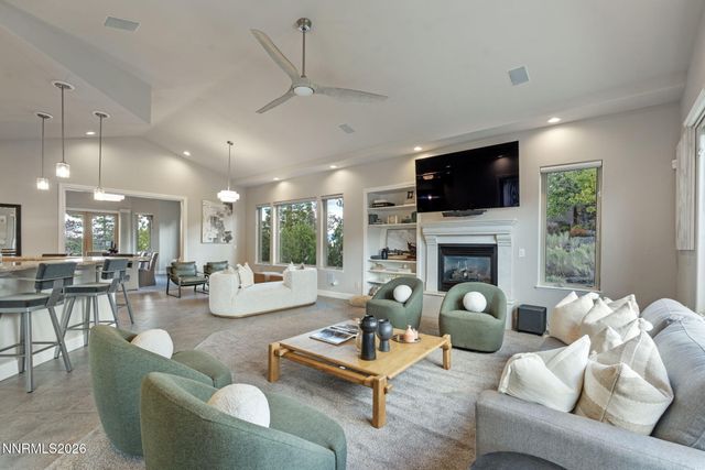 1215 Broken Feather Court, Reno, NV 89511