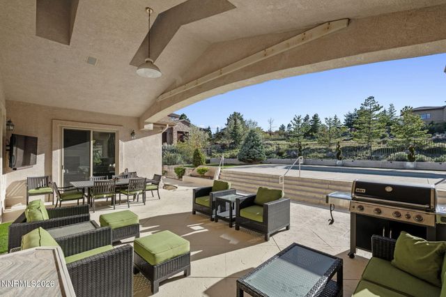 1215 Broken Feather Court, Reno, NV 89511