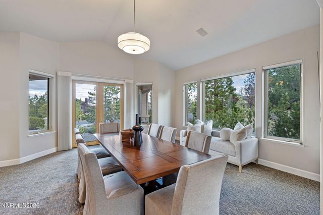 1215 Broken Feather Court, Reno, NV 89511