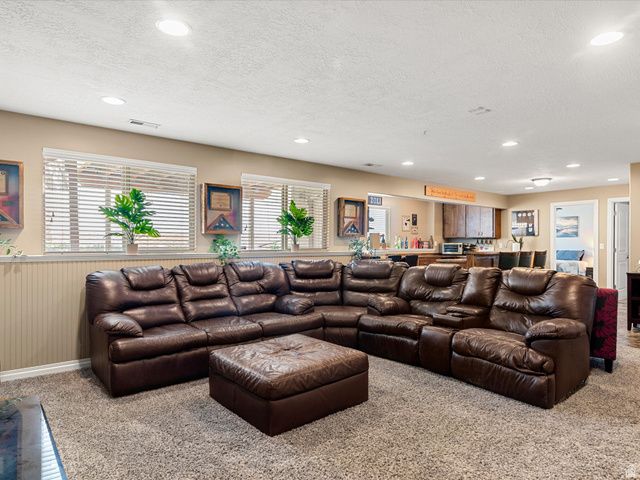 1134 W 2275 S, Syracuse, UT 84075