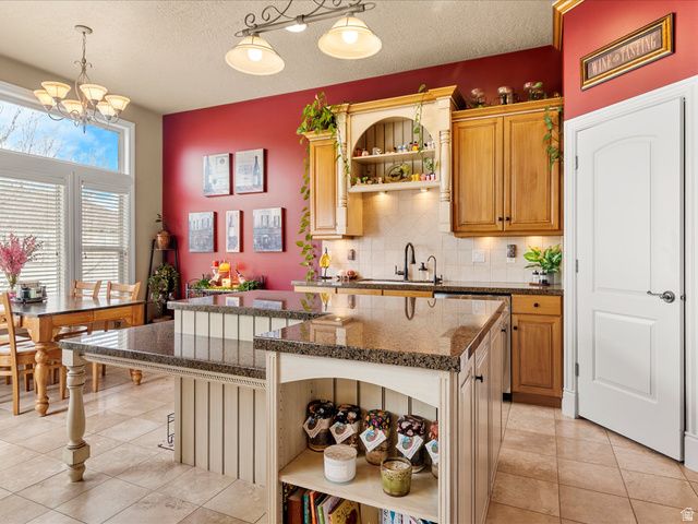 1134 W 2275 S, Syracuse, UT 84075