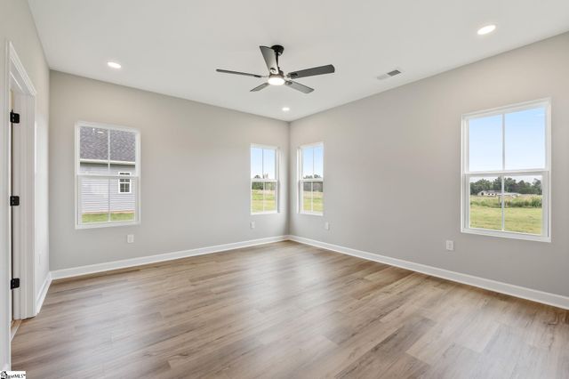 2741 Friendship Church Road, Gray Court, SC 29645