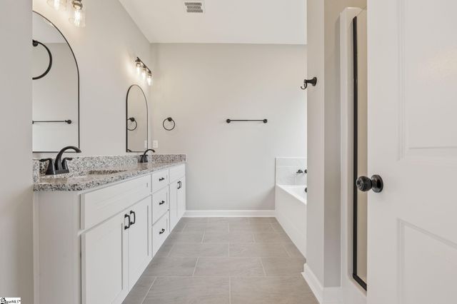 2741 Friendship Church Road, Gray Court, SC 29645