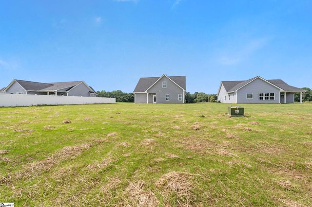 2741 Friendship Church Road, Gray Court, SC 29645