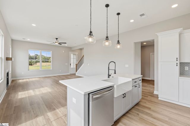 2741 Friendship Church Road, Gray Court, SC 29645