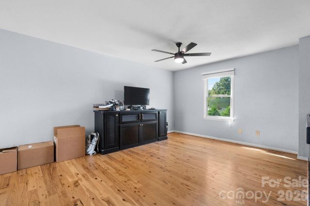 804 Southside Court, Lenoir, NC 28645