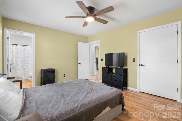 804 Southside Court, Lenoir, NC 28645