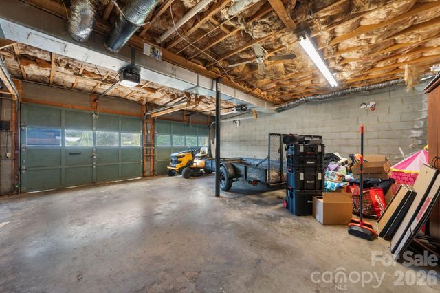 804 Southside Court, Lenoir, NC 28645