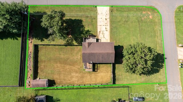 804 Southside Court, Lenoir, NC 28645